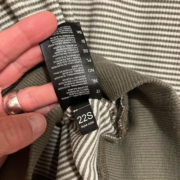 Kuhl Women’s Stria Long Sleeved Soft a Eucalyptus Green White Hoodie Pull Over M - Picture 7 of 8